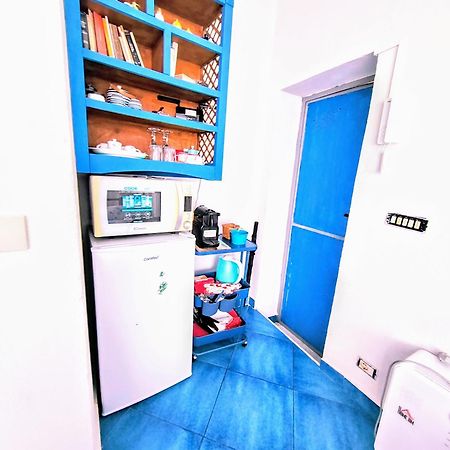نابولي Casa Lego Small Room With Terrace المظهر الخارجي الصورة